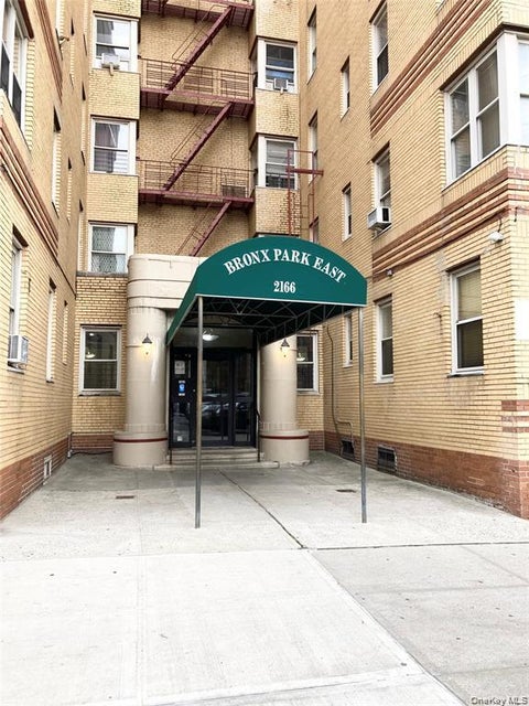 Homes For Sale - 2166 Bronx Park #6C<br/> Bronx, NY 10462