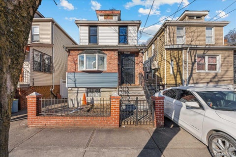 Homes For Sale - 1787 Randall Avenue<br/> Bronx, NY 10473