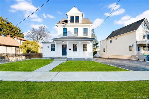 Homes For Sale - 410 Third Avenue<br/> Pelham, NY 10803