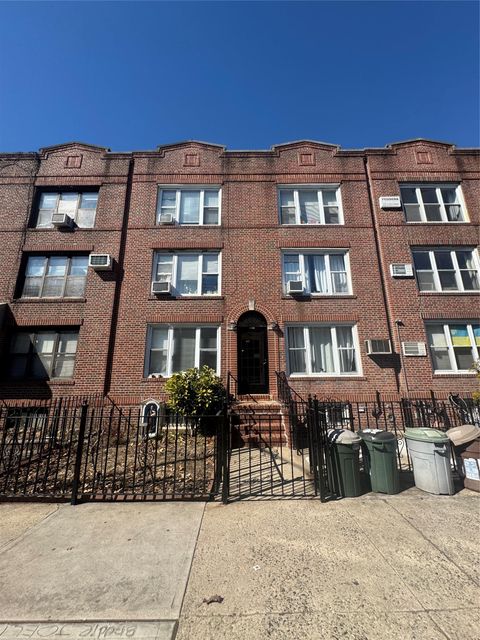 30-26 49th Street Astoria NY 11103