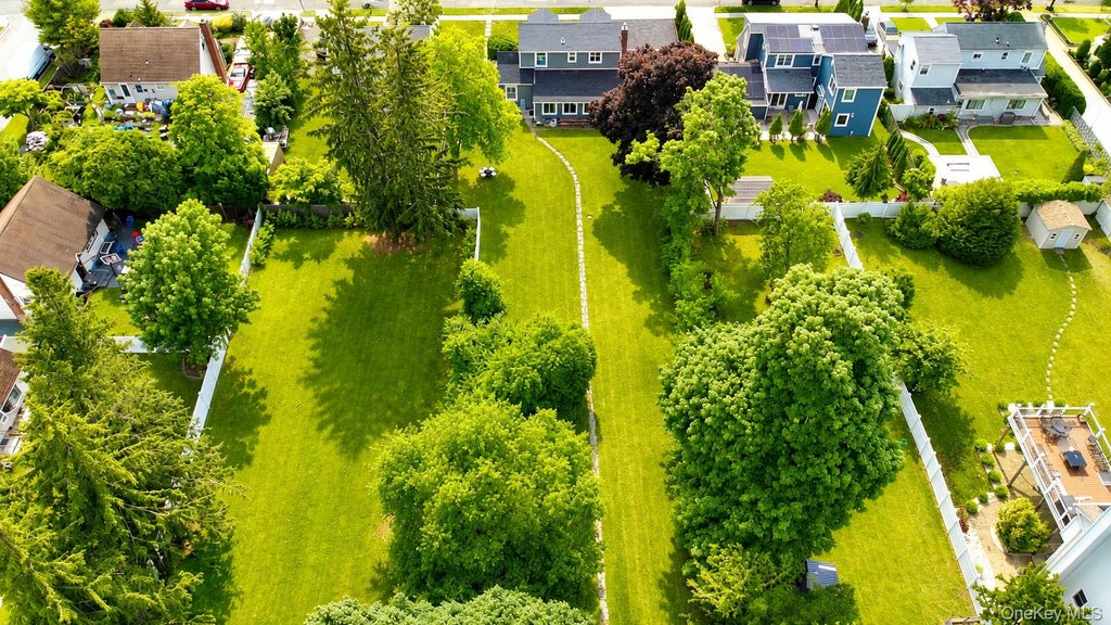 Photo of 54 Twinlawns Avenue, Hicksville, NY 11801 (MLS # 1010157)