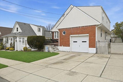 Homes For Sale - 117 Terrace Avenue<br/> Floral Park, NY 11001