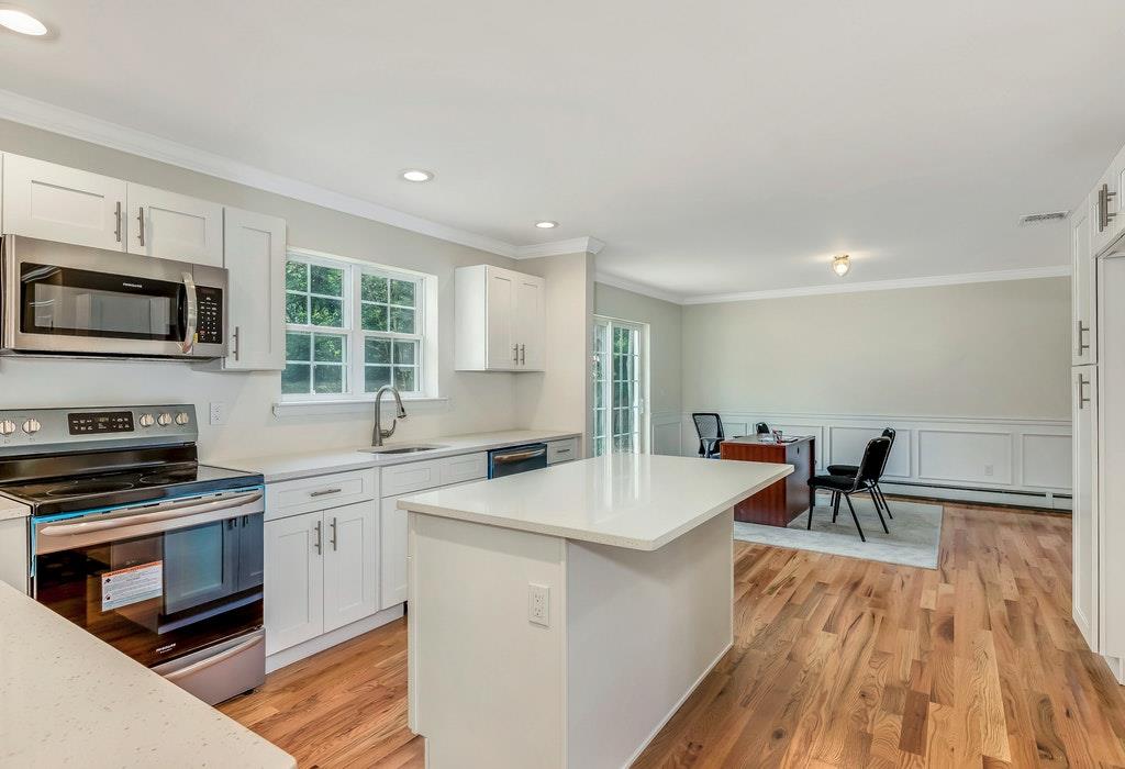 89 E Mt. Sinai Coram Road, Coram, New York image 6