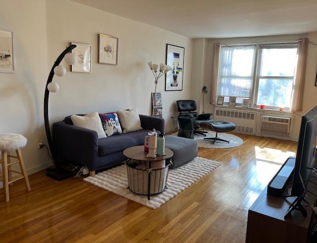 241-20 Northern Boulevard #3H, Douglaston, New York image 14