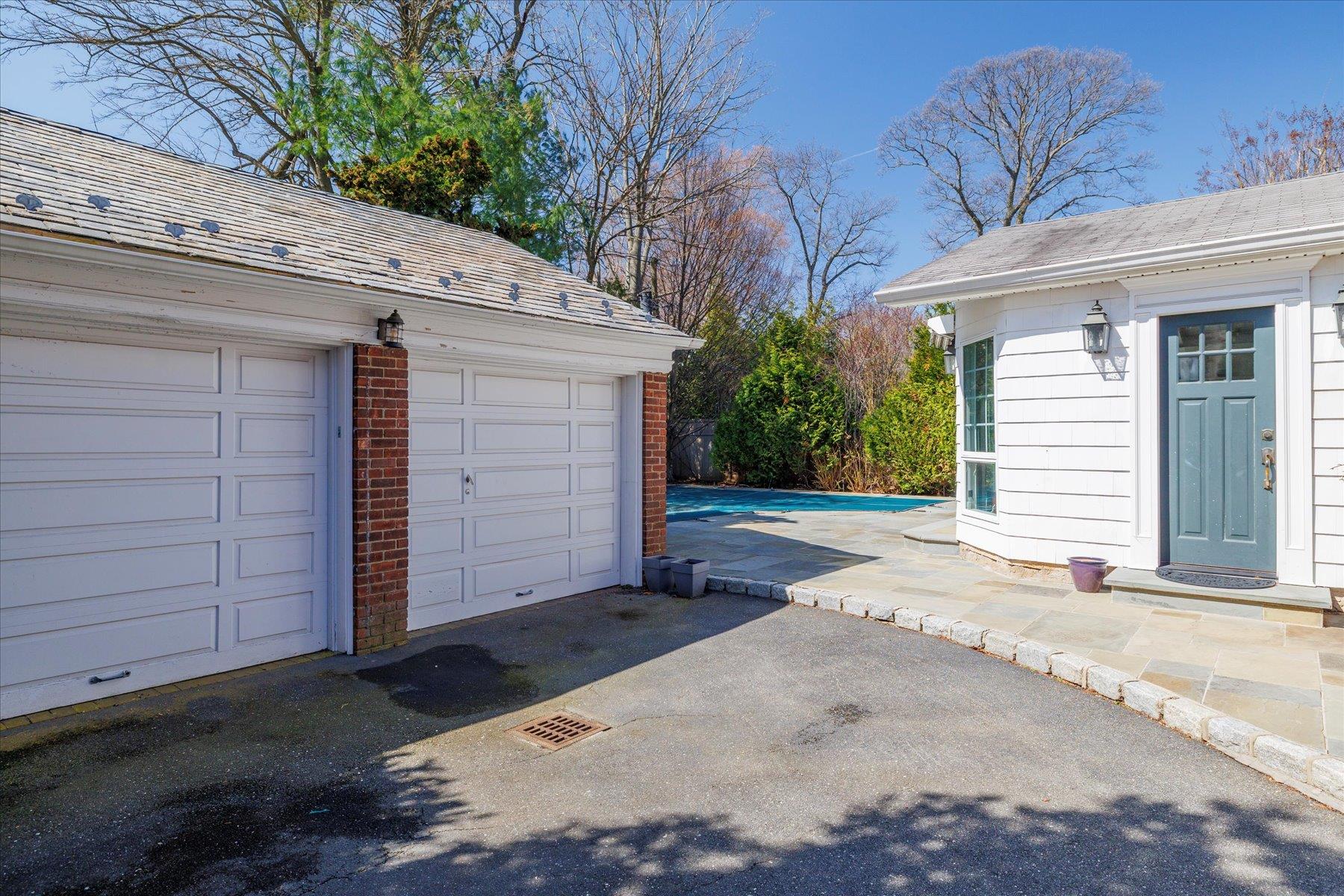 54 Roxen Road, Rockville Centre, New York image 19
