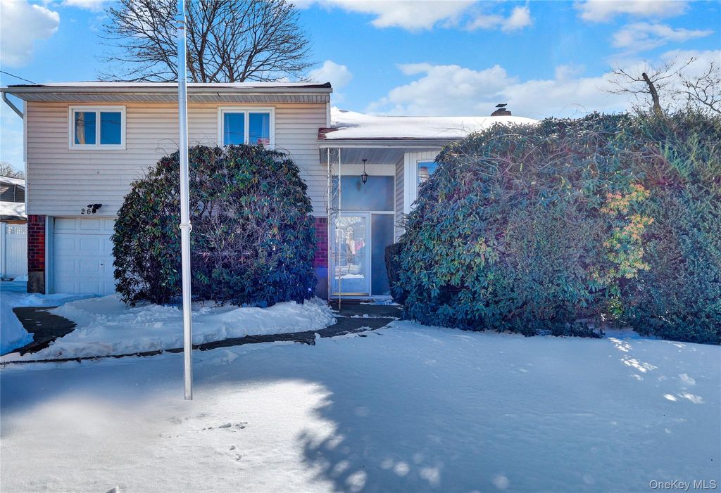 Photo of 266 N Kentucky Ave, Massapequa, NY 11758 (MLS # 940199)