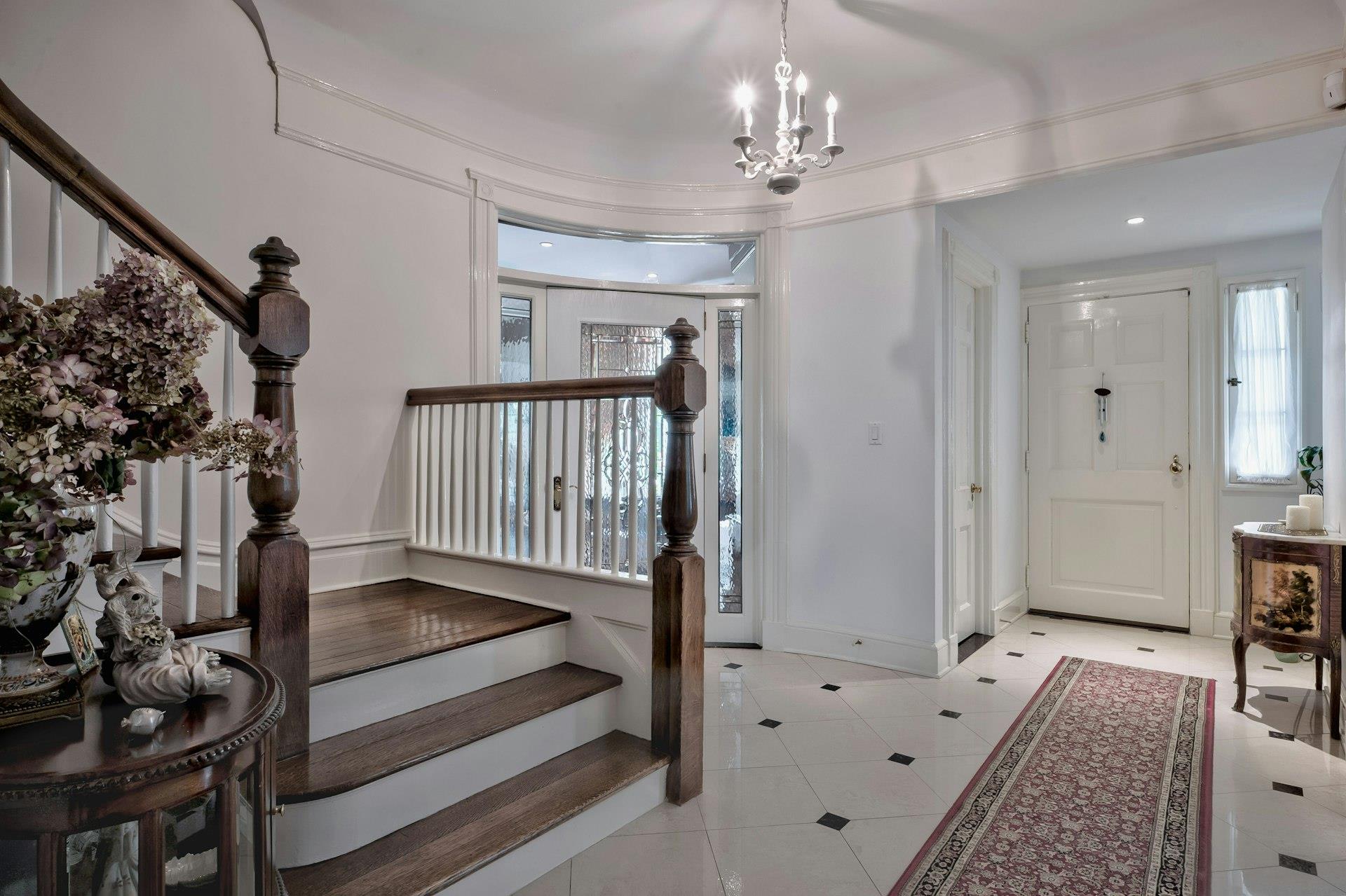 89 Duck Pond Road, Glen Cove, New York image 9