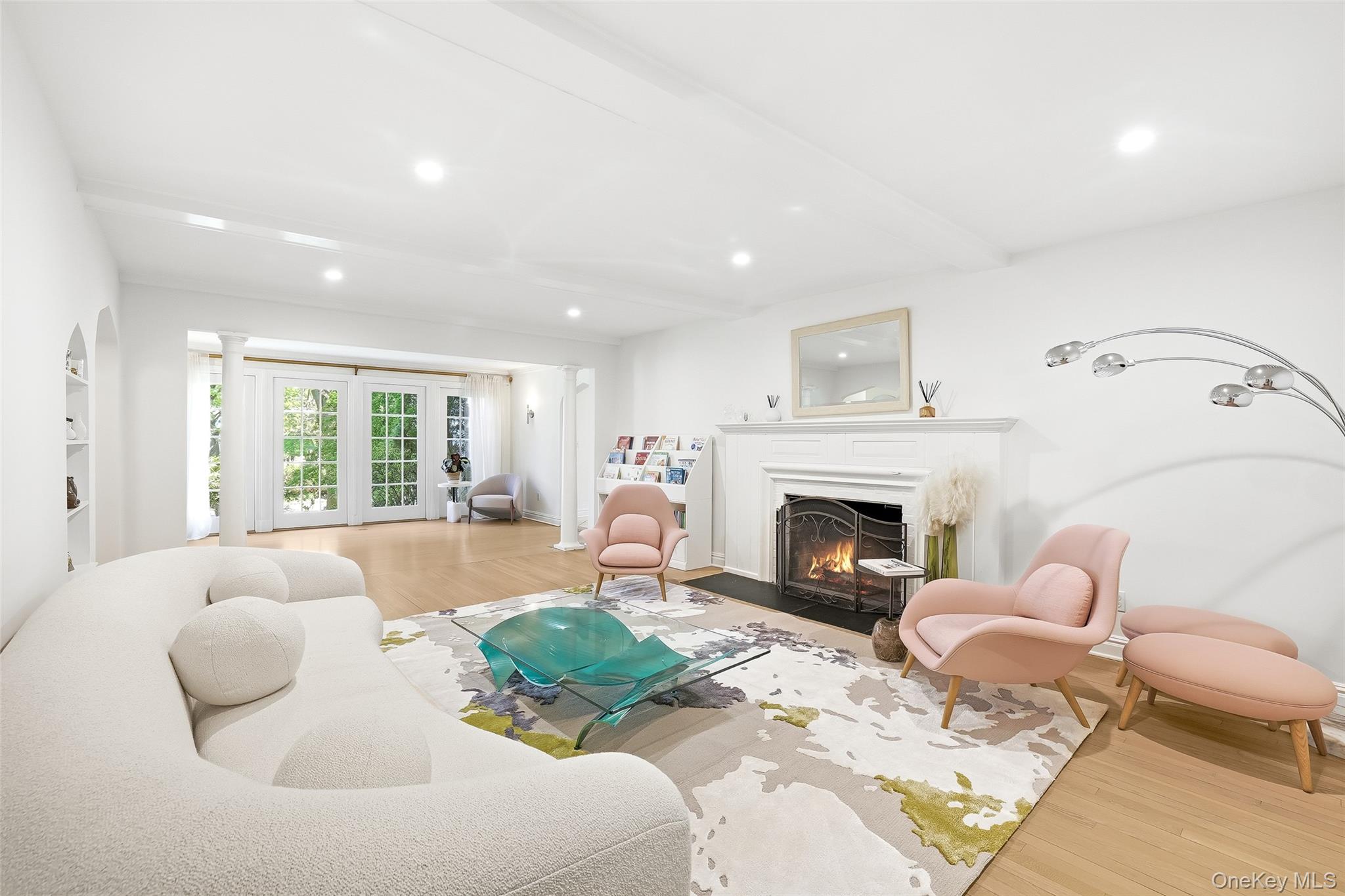 138 Oakland Beach Avenue