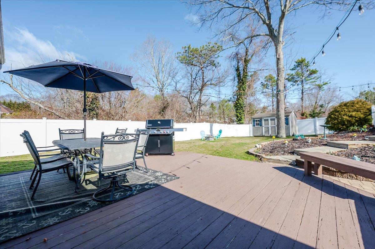 7 Marc Drive, Ridge, New York image 23