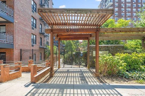 Photo of 8710 51st Avenue #1N, Elmhurst, NY 11373 (MLS # 969345)