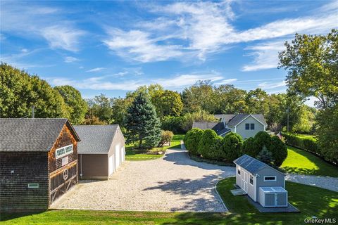 Homes For Sale - 3275 Skunk Lane<br/> Cutchogue, NY 11935