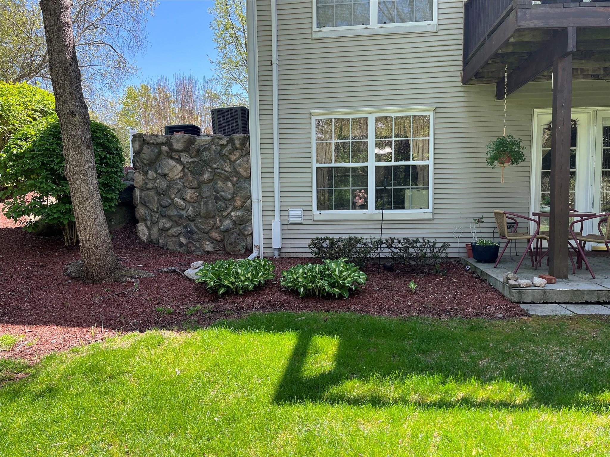 1086 Washington Green, New Windsor, New York image 16