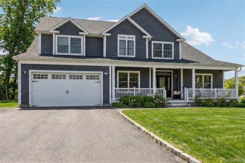 Homes For Sale - 9 Saber Lane<br/> Kings Park, NY 11754
