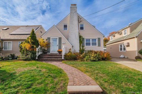 53 Ocean Avenue Malverne NY 11565
