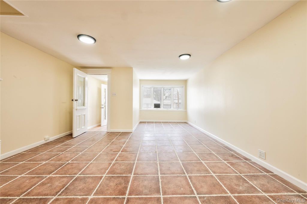 Photo of 9112 91st Avenue, Woodhaven, NY 11421 (MLS # 965252)