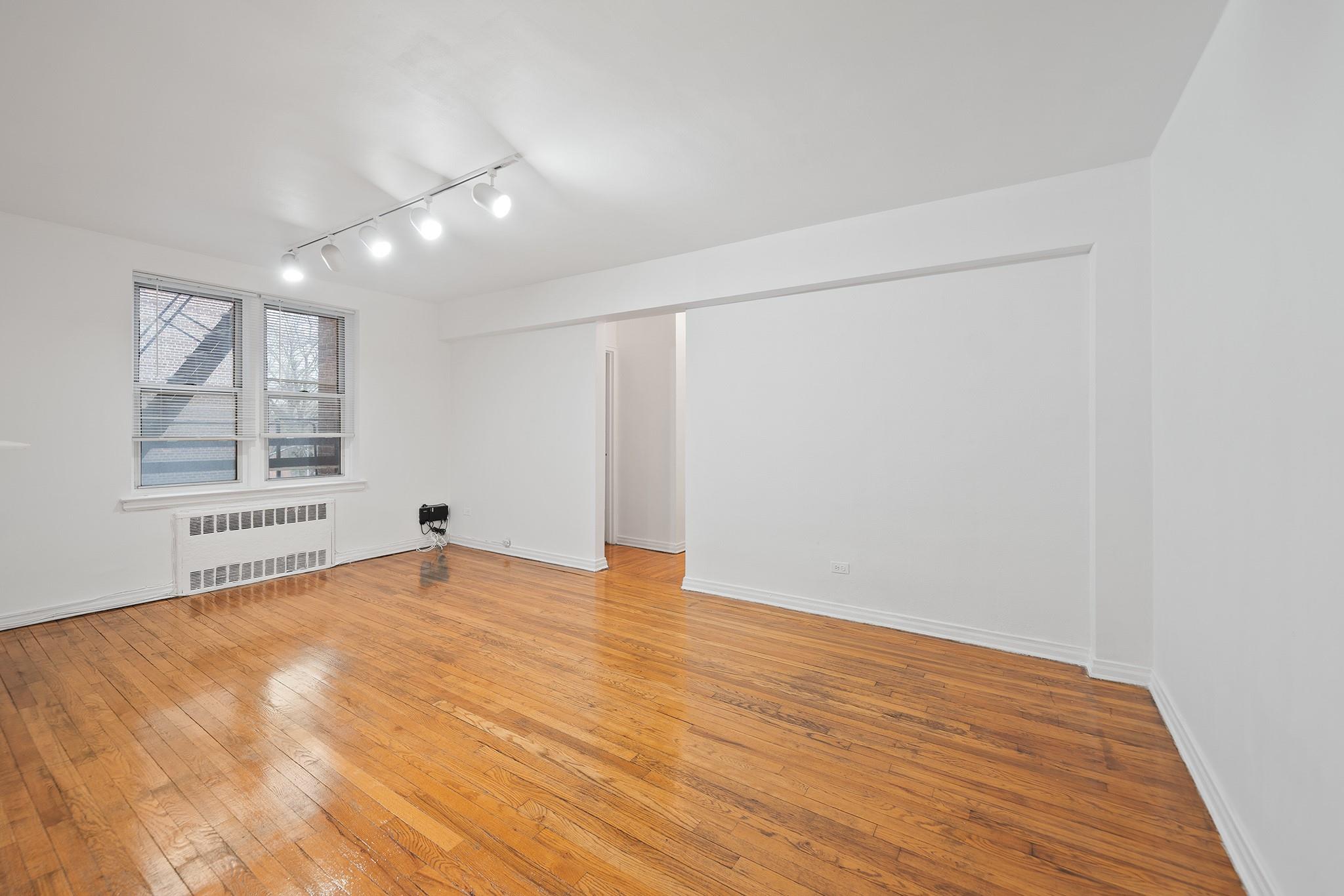120-12 85th Ave #3A, Kew Gardens, New York image 4