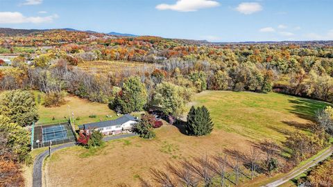 Multifamily For Sale - 131 Barbarossa Lane<br/> Kingston, NY 12401