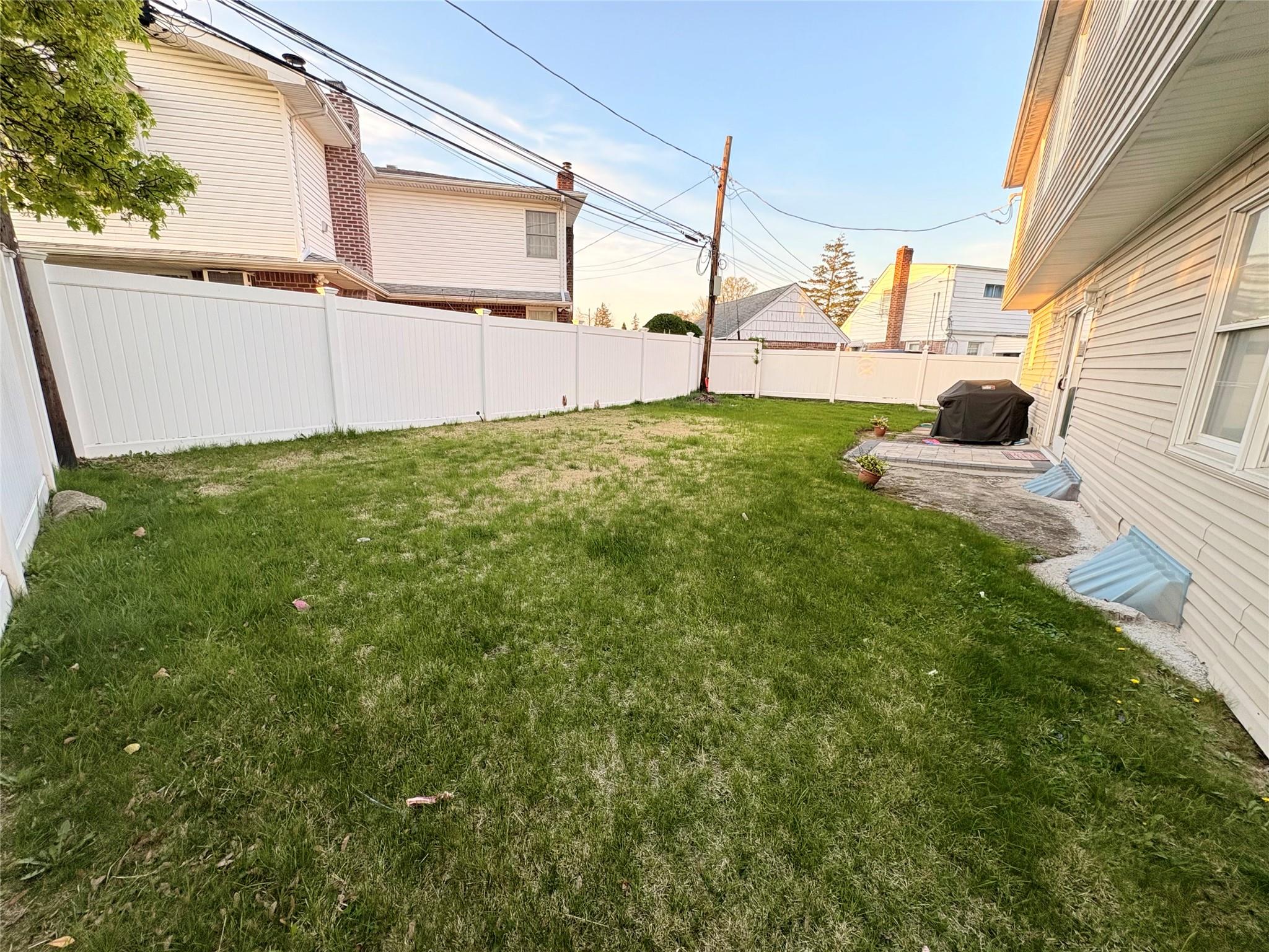 722 Palmetto Drive, Franklin Square, New York image 6