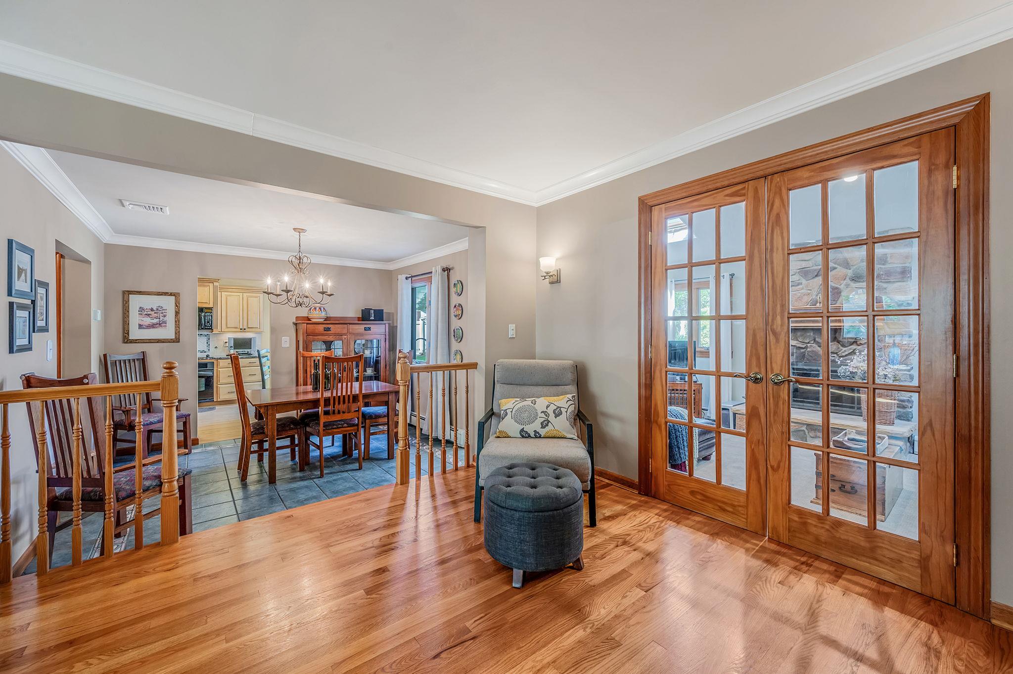 33 Amapola Lane, Kings Park, New York image 10