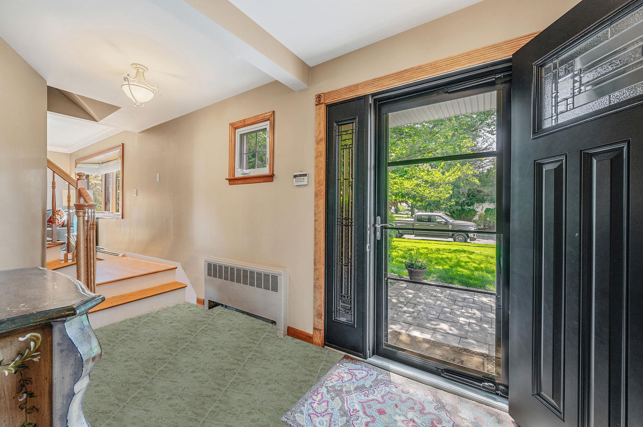 33 Amapola Lane, Kings Park, New York image 4