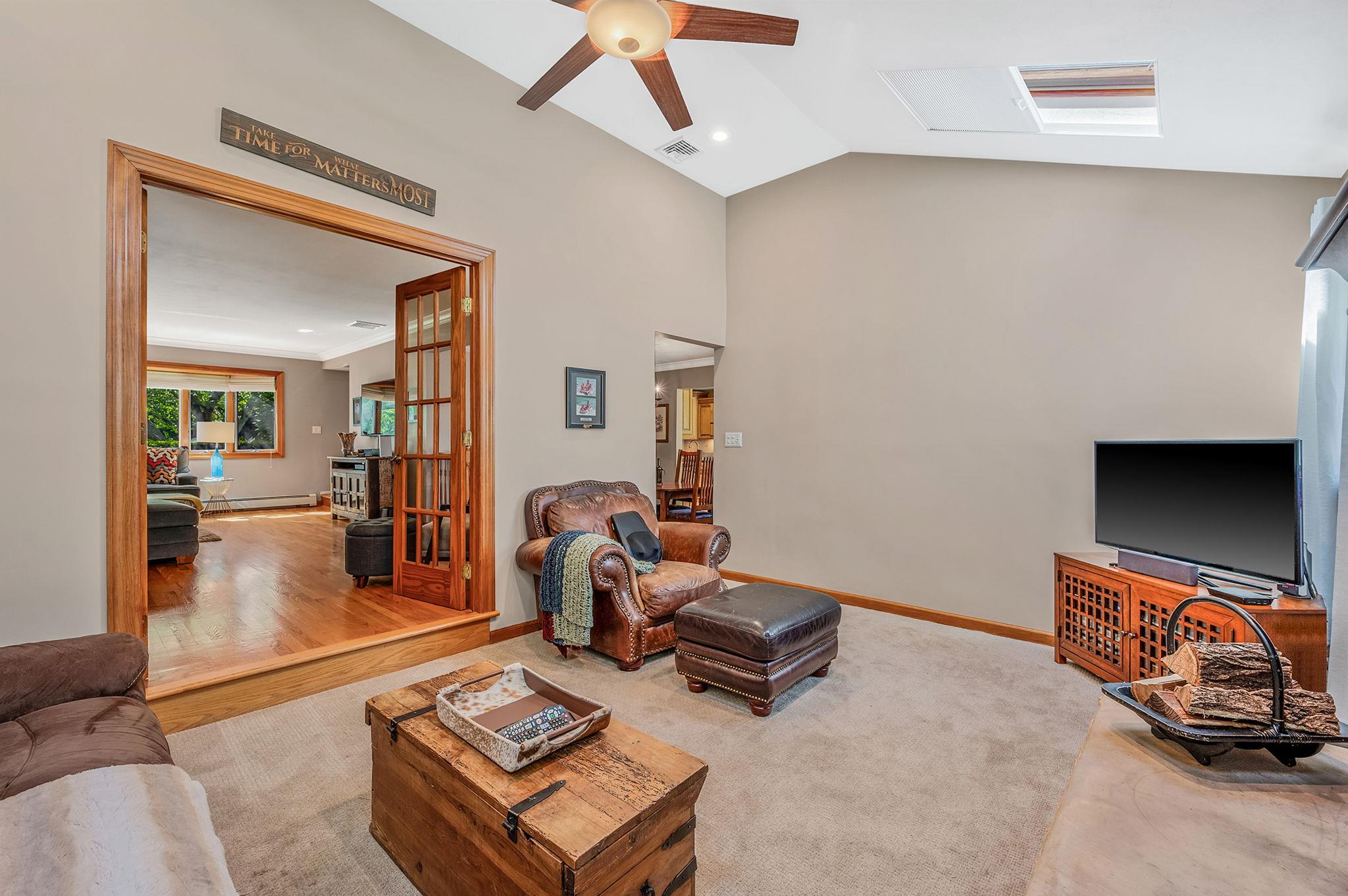 33 Amapola Lane, Kings Park, New York image 23