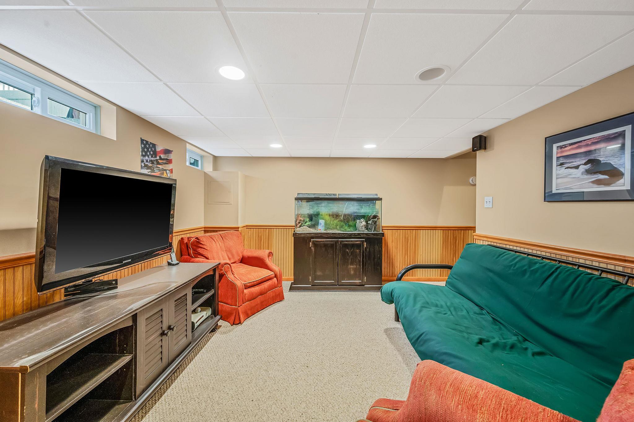33 Amapola Lane, Kings Park, New York image 37