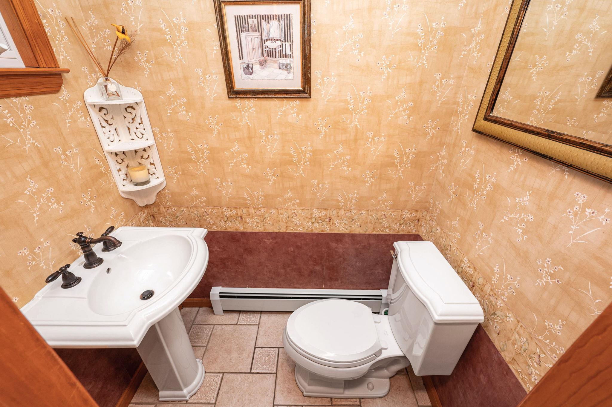 33 Amapola Lane, Kings Park, New York image 21