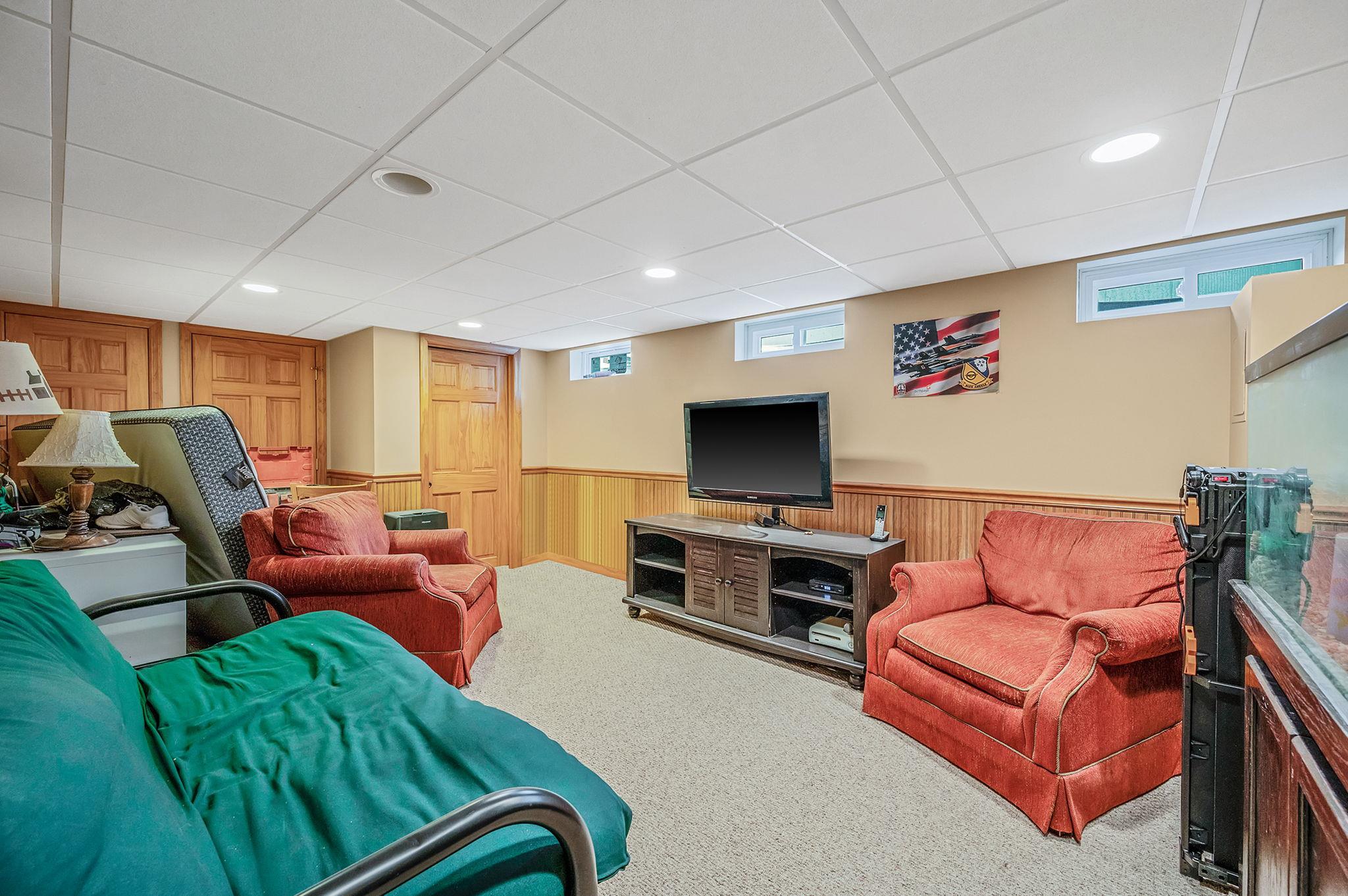 33 Amapola Lane, Kings Park, New York image 36