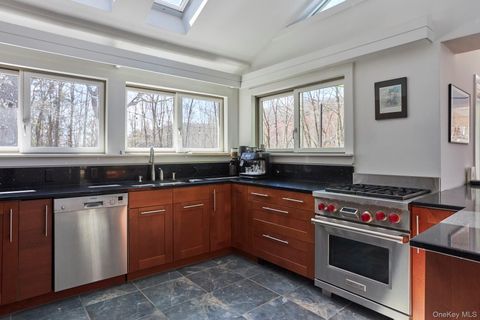 Tiny photo for 611 N Clove Road, Millbrook, NY 12545 (MLS # 977025)