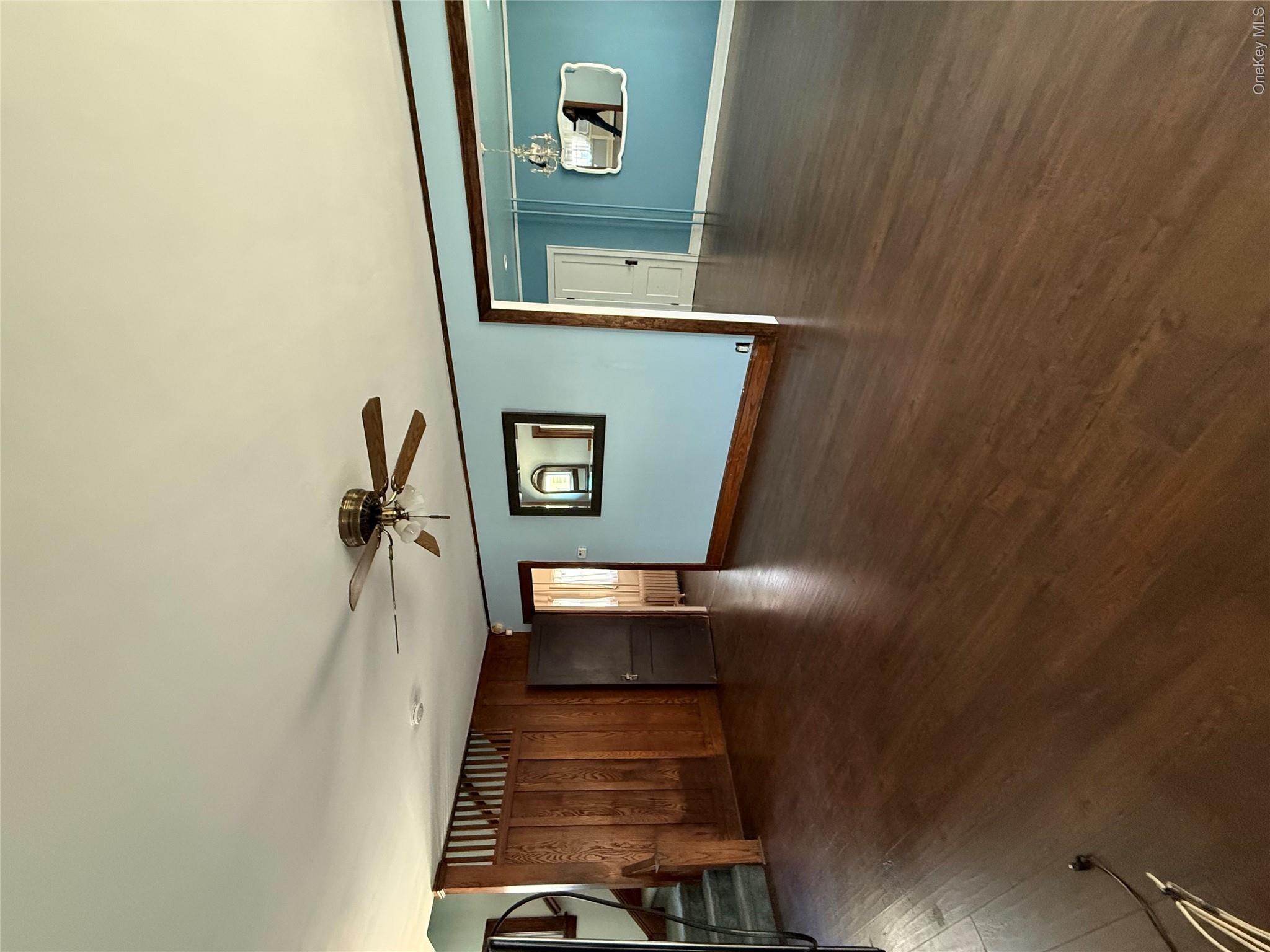 35 S Franklin Avenue