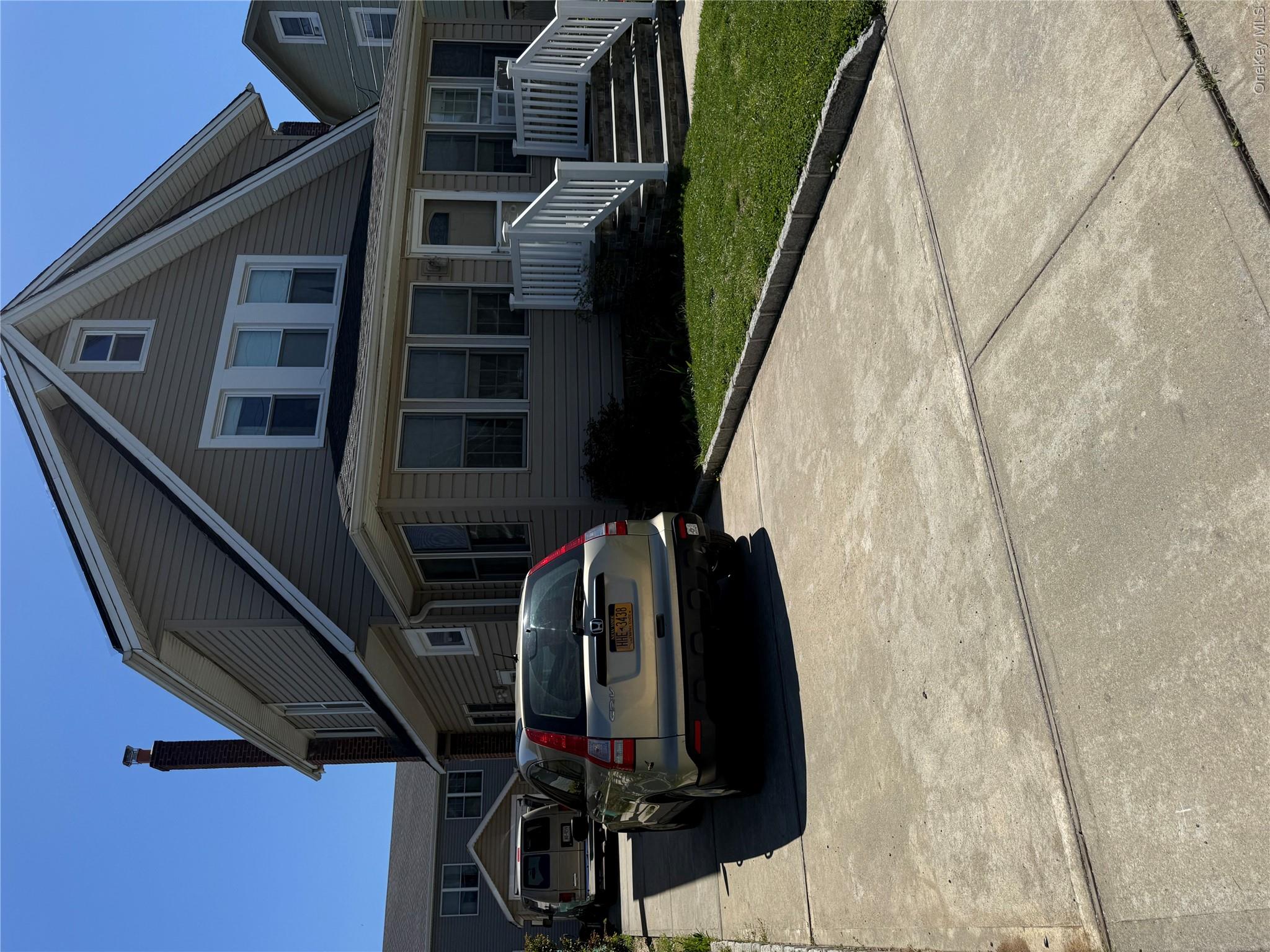 35 S Franklin Avenue
