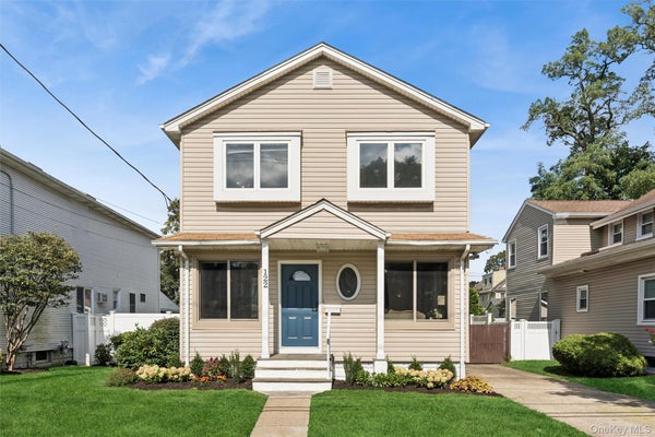 122 COMMONWEALTH AVE, MERRICK, NY 11566 - Image d051b5e641ab12040c0ebccef7dbbb9e/1048946927
