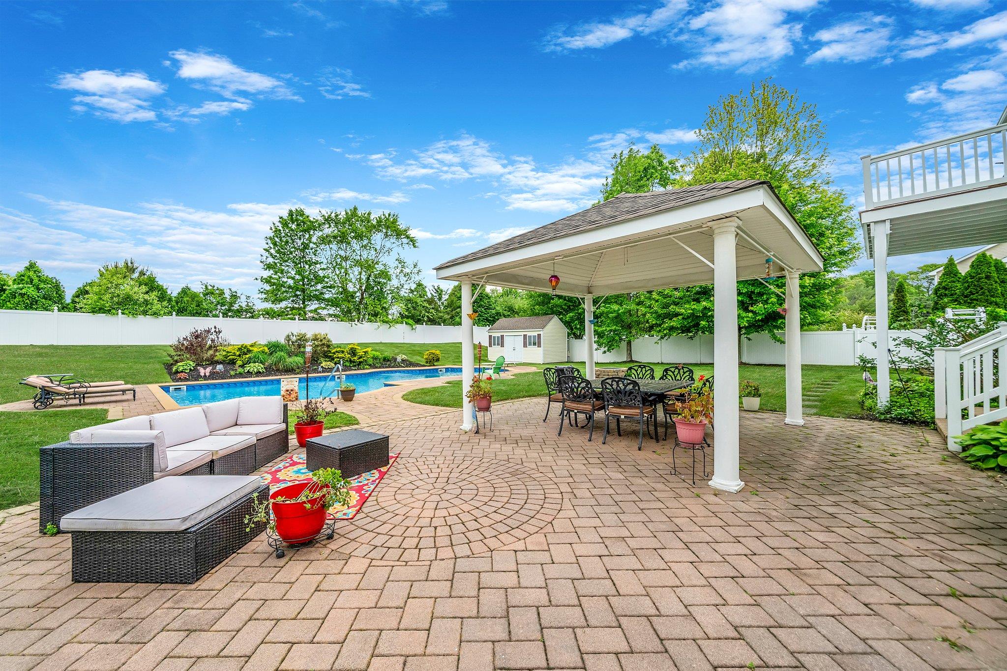 4 Monticello Drive, Shoreham, New York image 35