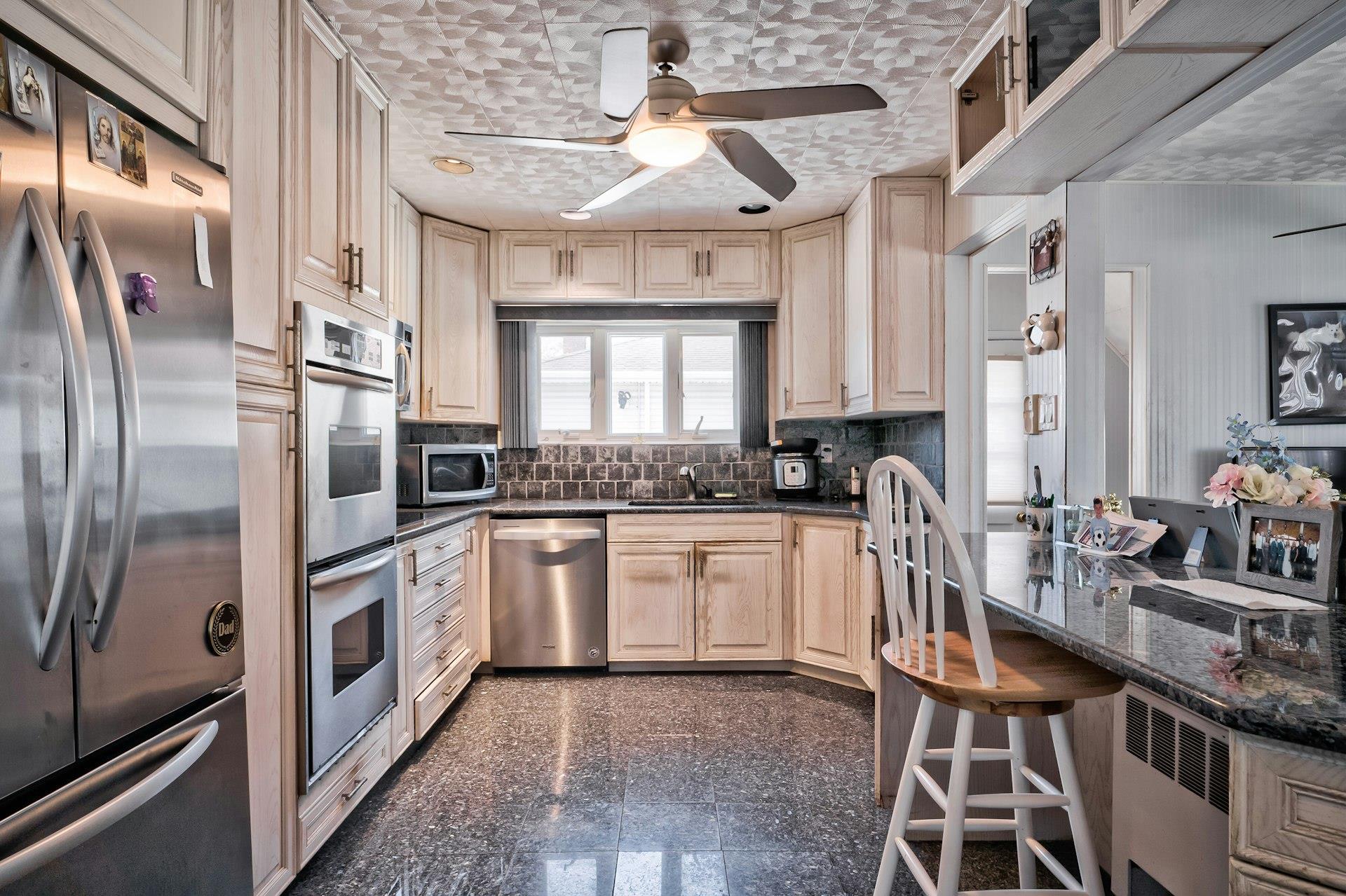 3818 Harbor Boulevard, Seaford, New York image 7