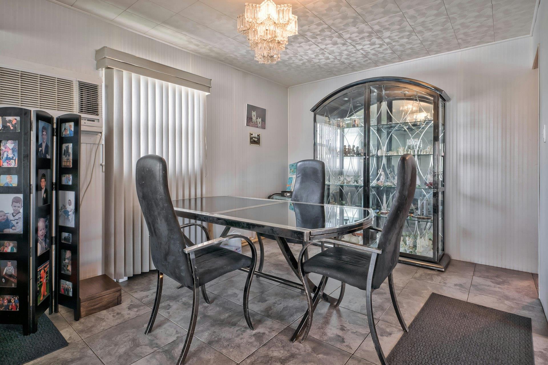 3818 Harbor Boulevard, Seaford, New York image 9