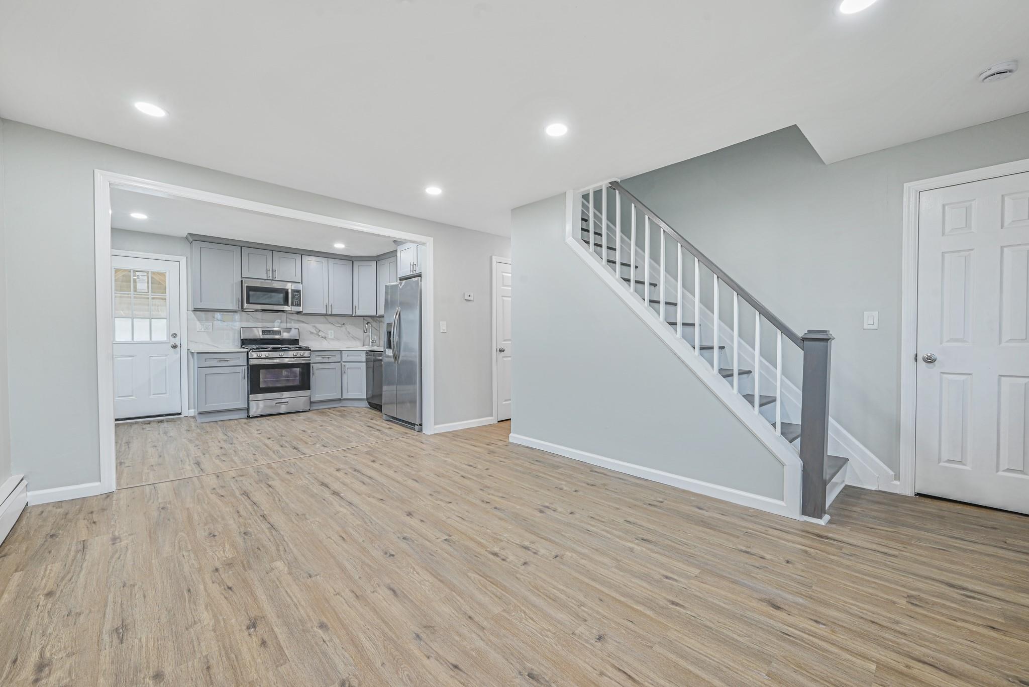 406 Howells Road, Bay Shore, New York image 15
