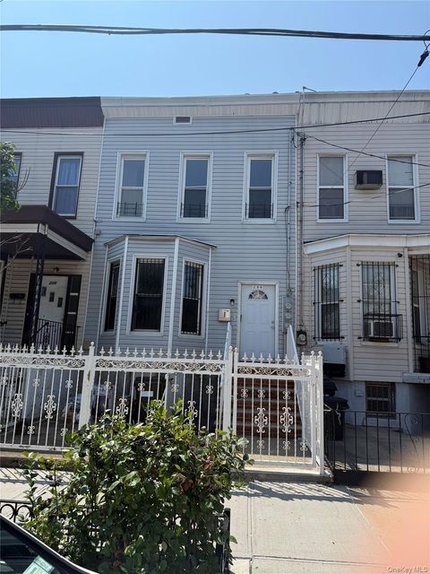 206 Elton Street Brooklyn NY 11208