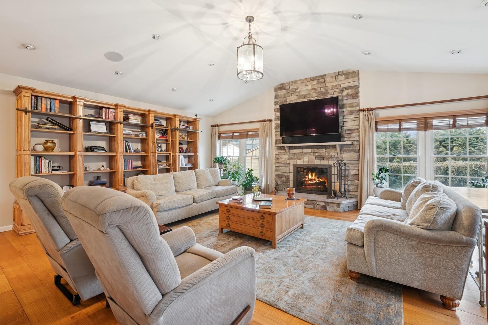 177 Bourndale Road, Manhasset, New York image 12
