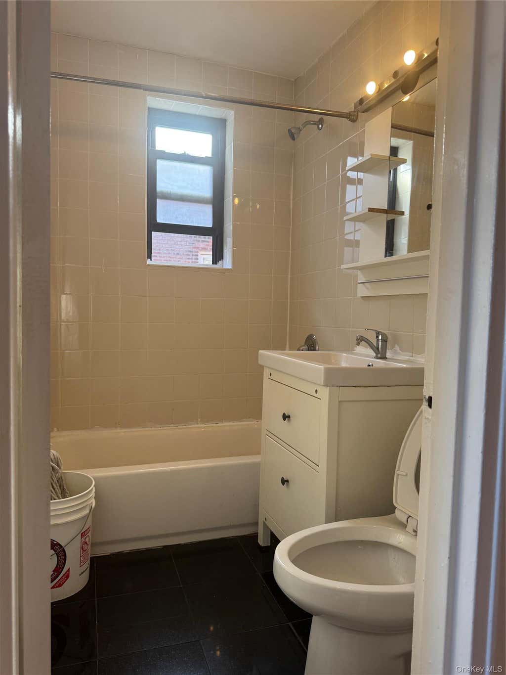 Photo of 14336 Barclay Avenue #5H, Flushing, NY 11355 (MLS # 1013073)
