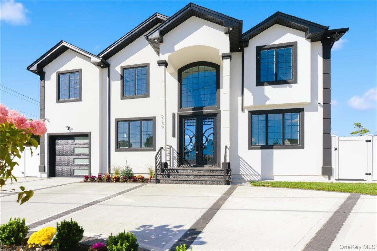 2159 Franklin Avenue