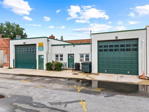 120 S 2nd Street New Hyde Park NY 11040