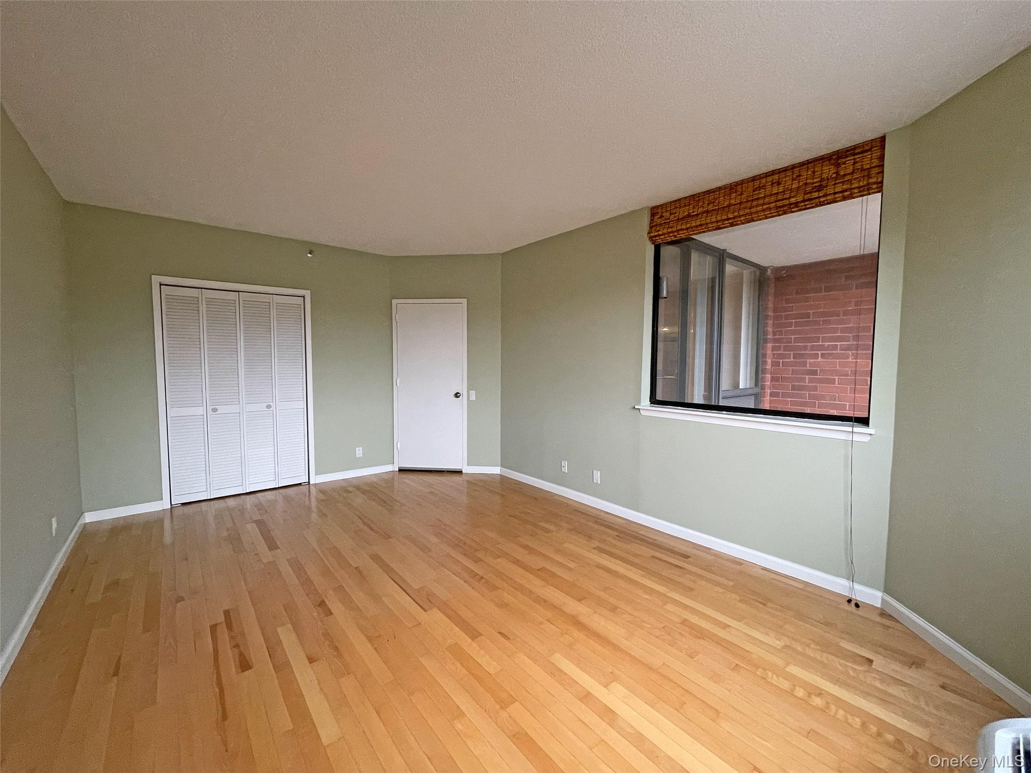 50 E Hartsdale Avenue E 6O