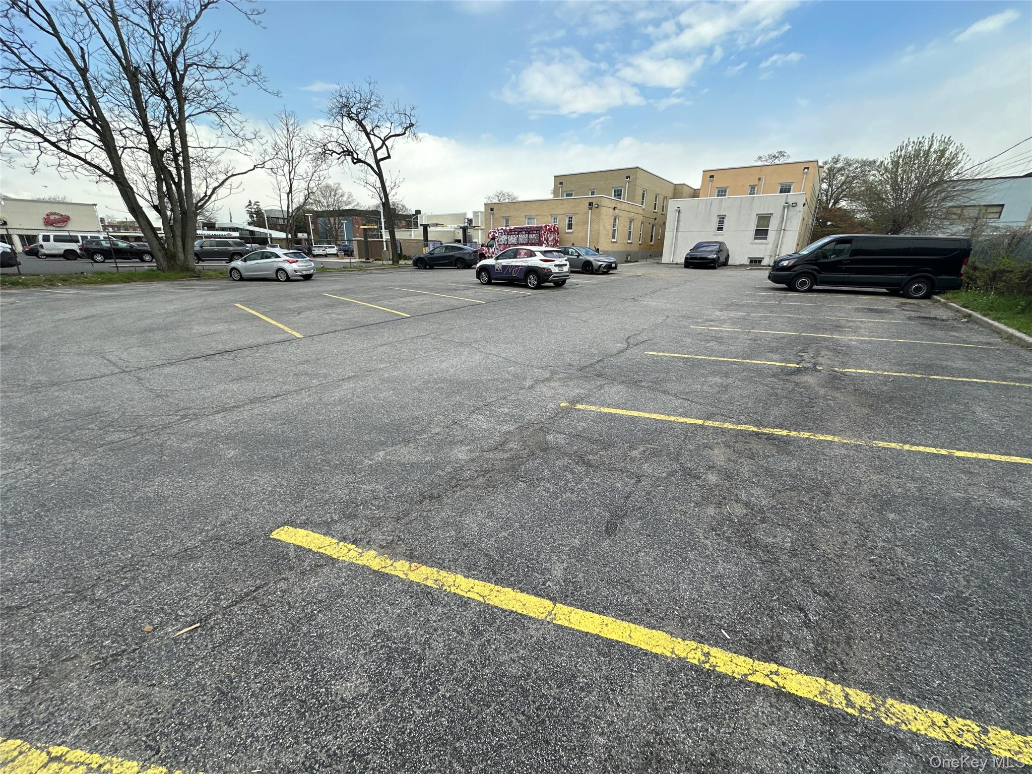155 W Merrick Road