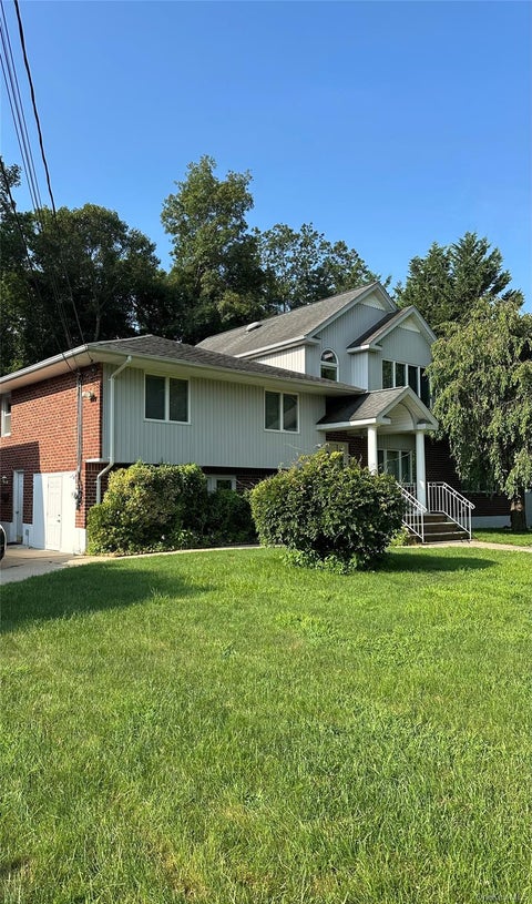 Apartment For Rent - 7 Julia Lane<br/> East Northport, NY 11731