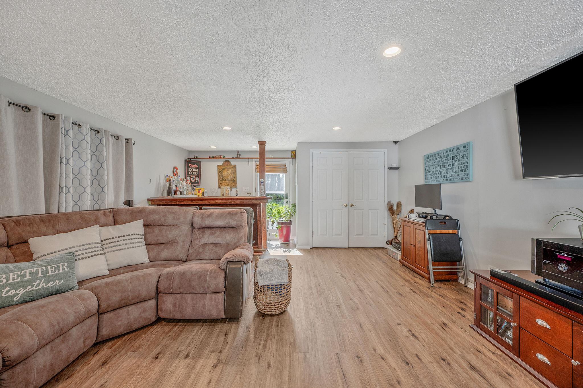3011 Acorn Avenue, Medford, New York image 13