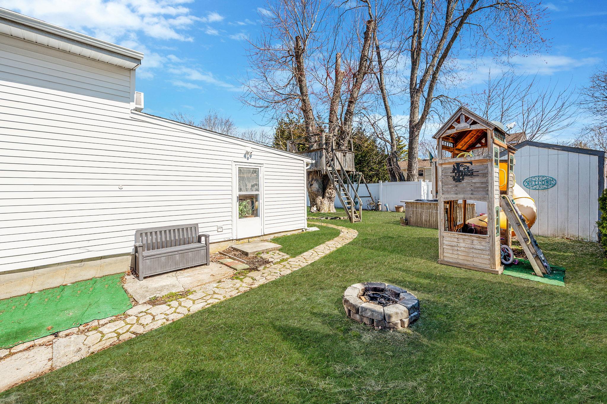 3011 Acorn Avenue, Medford, New York image 19