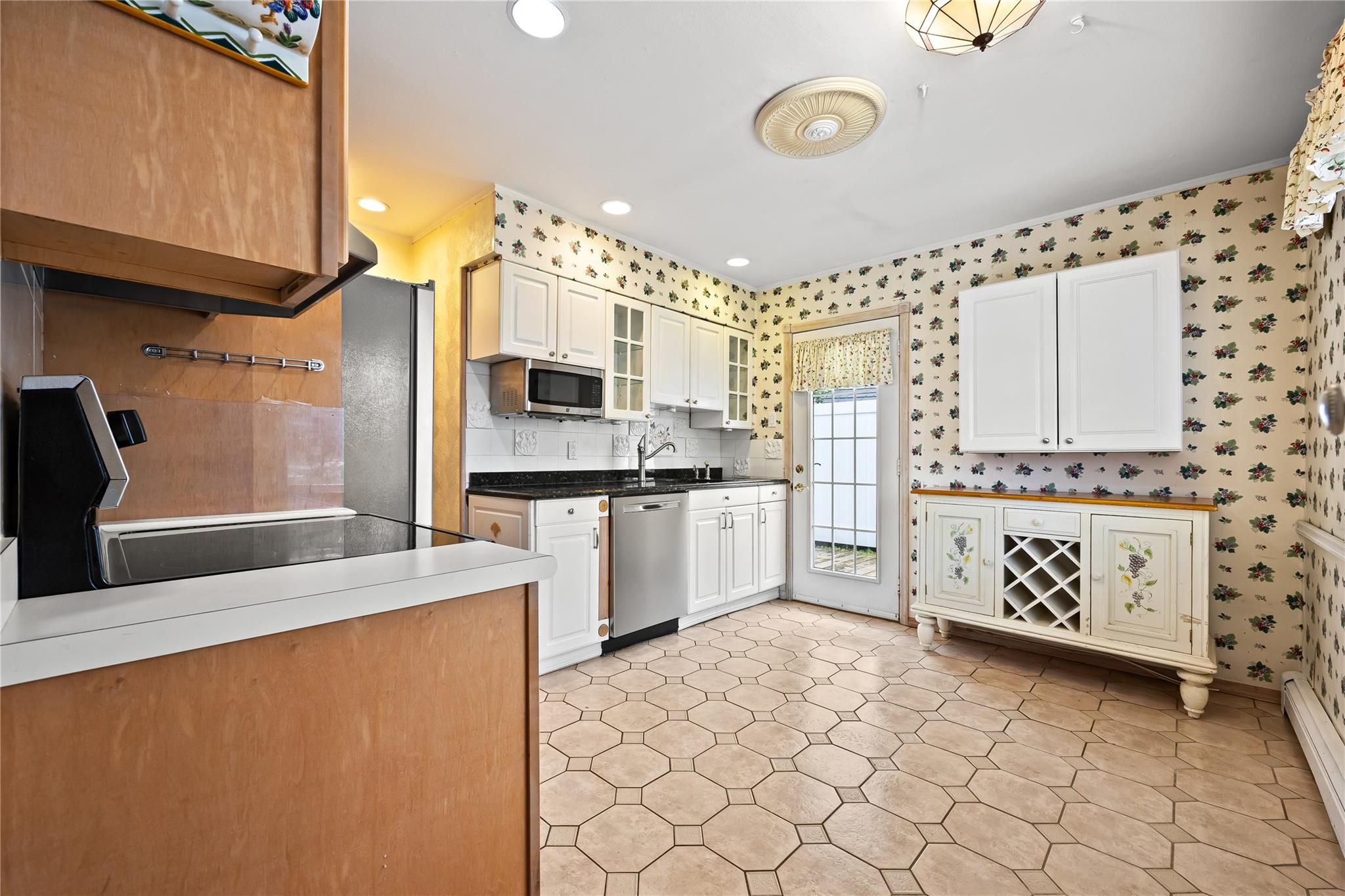 21 Arizona Avenue, Syosset, New York image 10