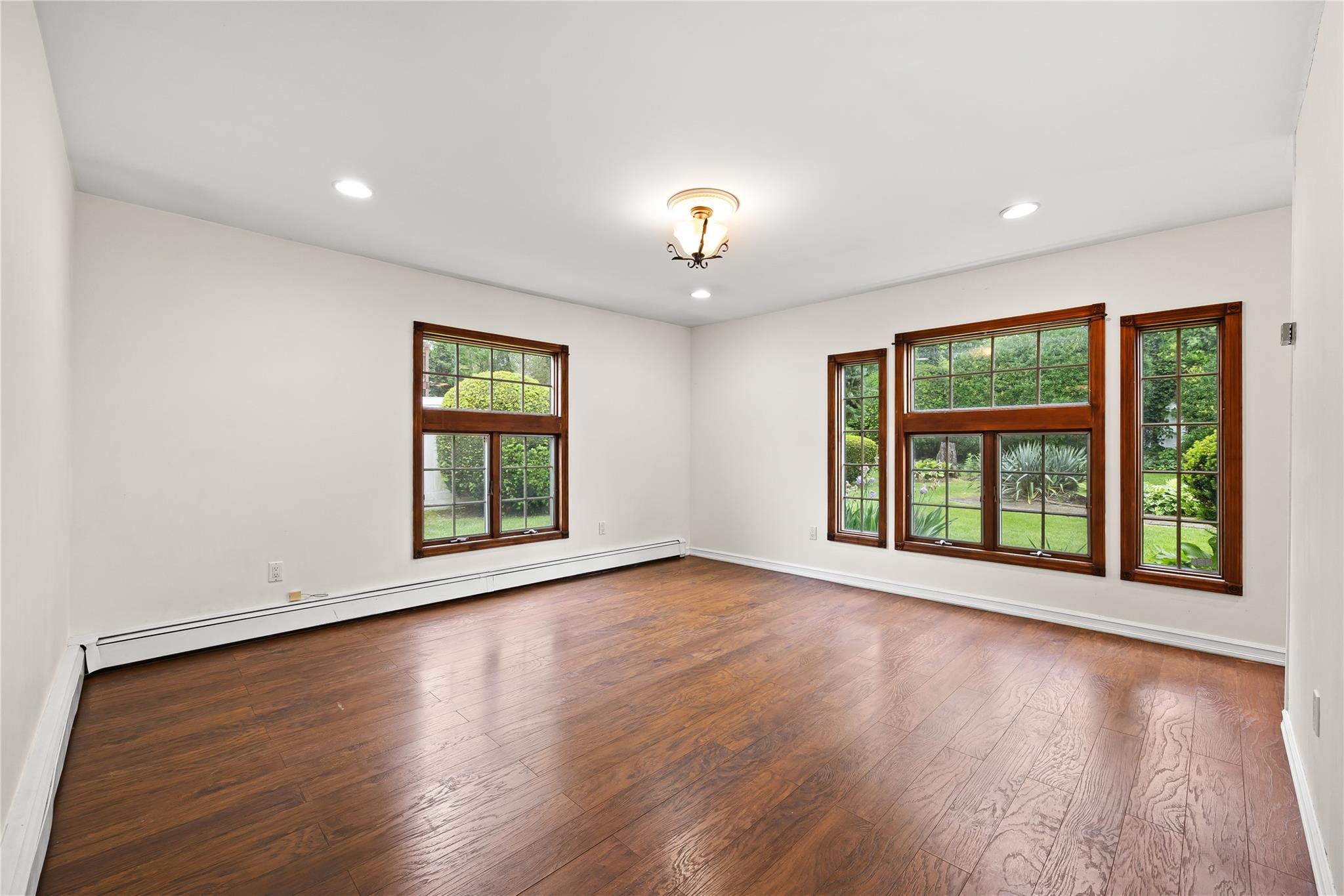 21 Arizona Avenue, Syosset, New York image 22