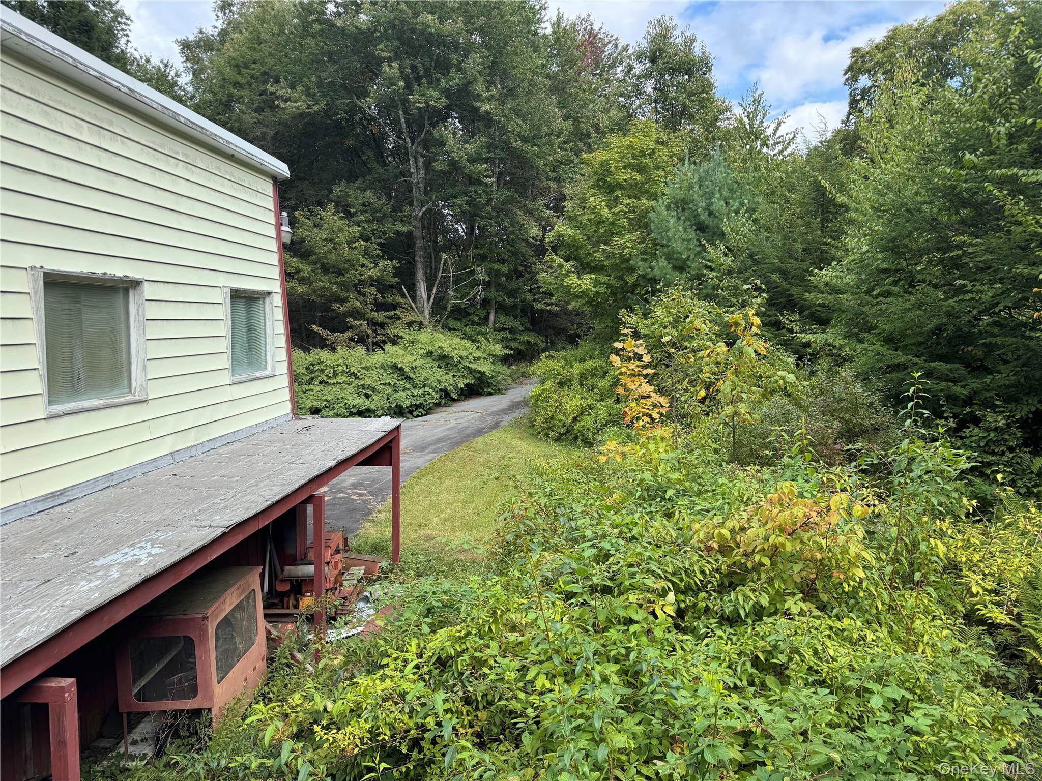 186 Twin Bridge Road