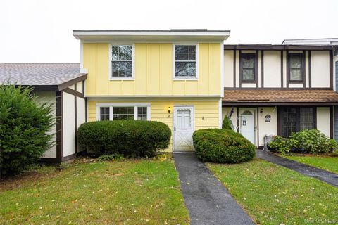 8 Sunny Brook Circle Highland NY 12528